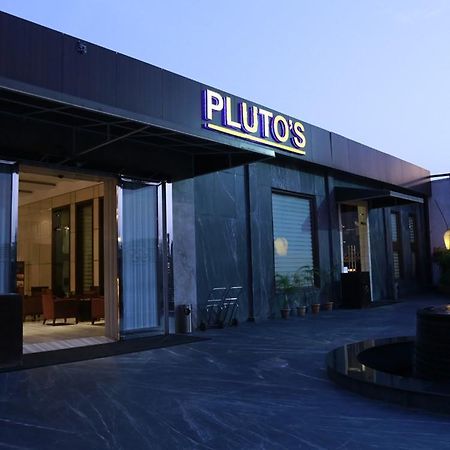 Plutos Hotel New Delhi Exterior photo