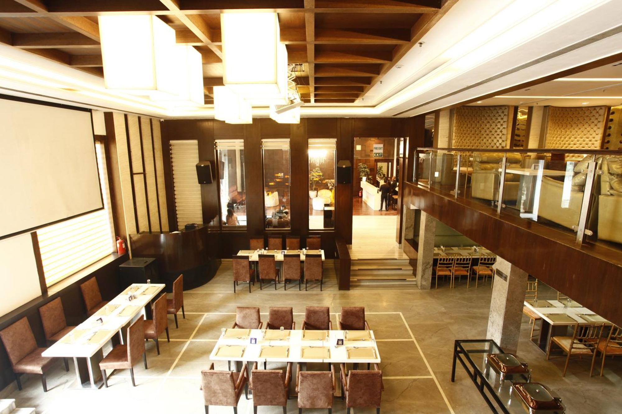Plutos Hotel New Delhi Exterior photo